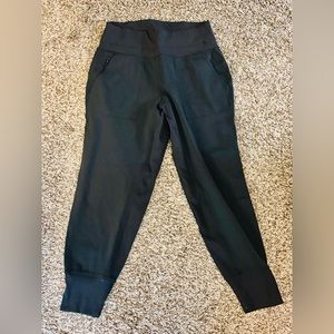 Athleta Venice Jogger in Black - S Petite